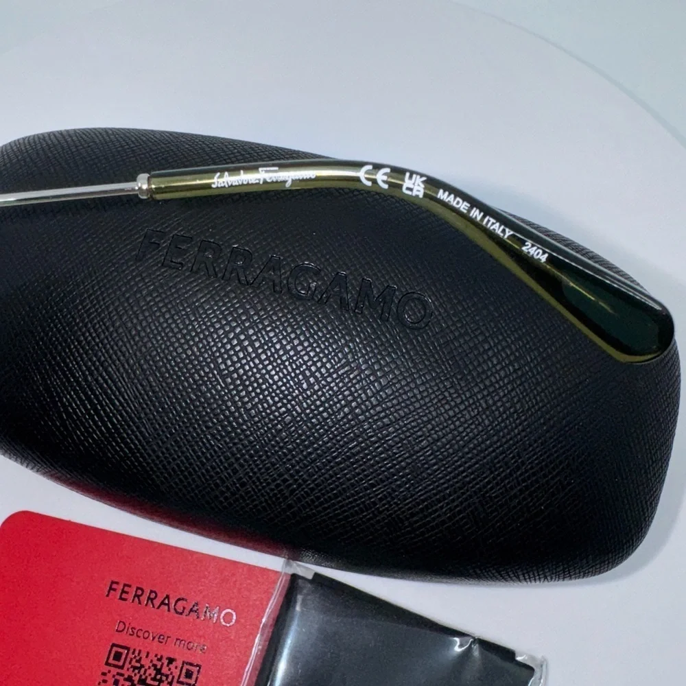 New! Salvatore Ferragamo Gold/Green Oversized Aviator Sunglasses with Case
